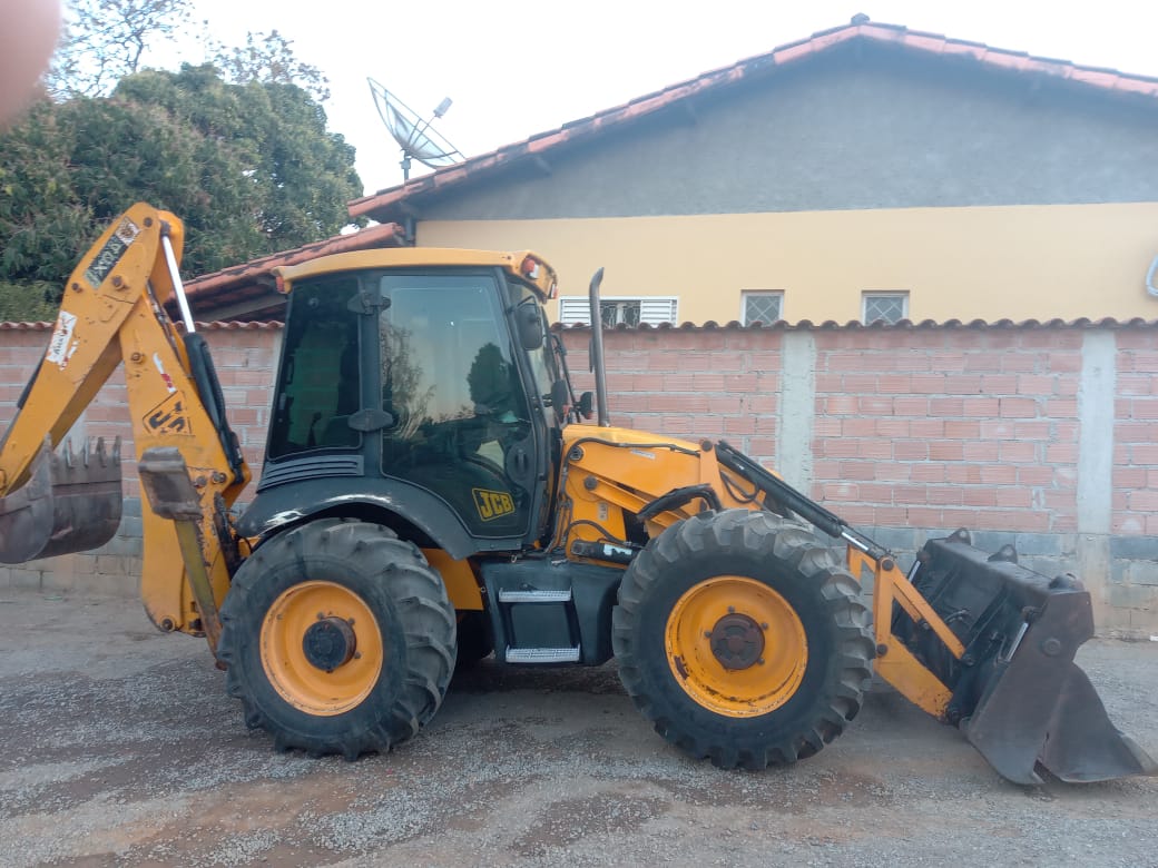 WhatsApp Image 2025-09-10 at 17.40.54 (1).jpeg